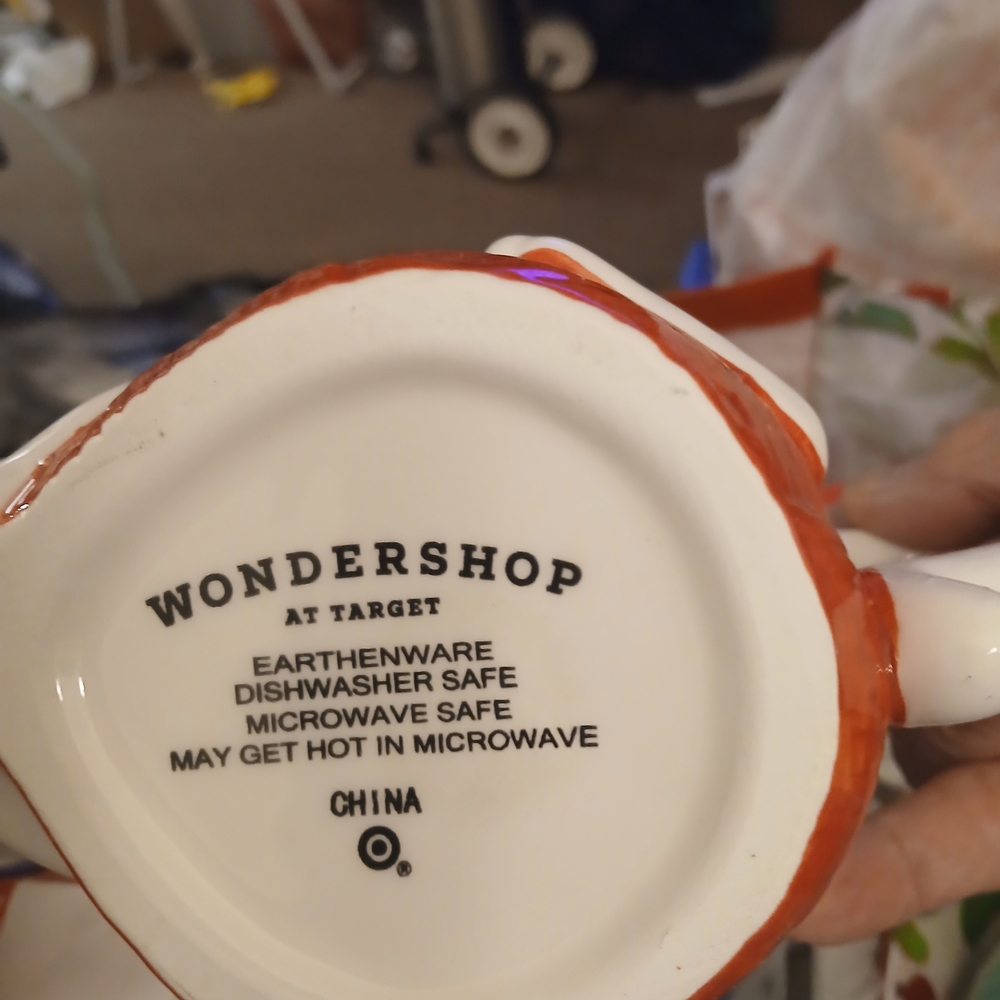 Wondershop Red and White Earthenware Mug - Picture 2 of 2